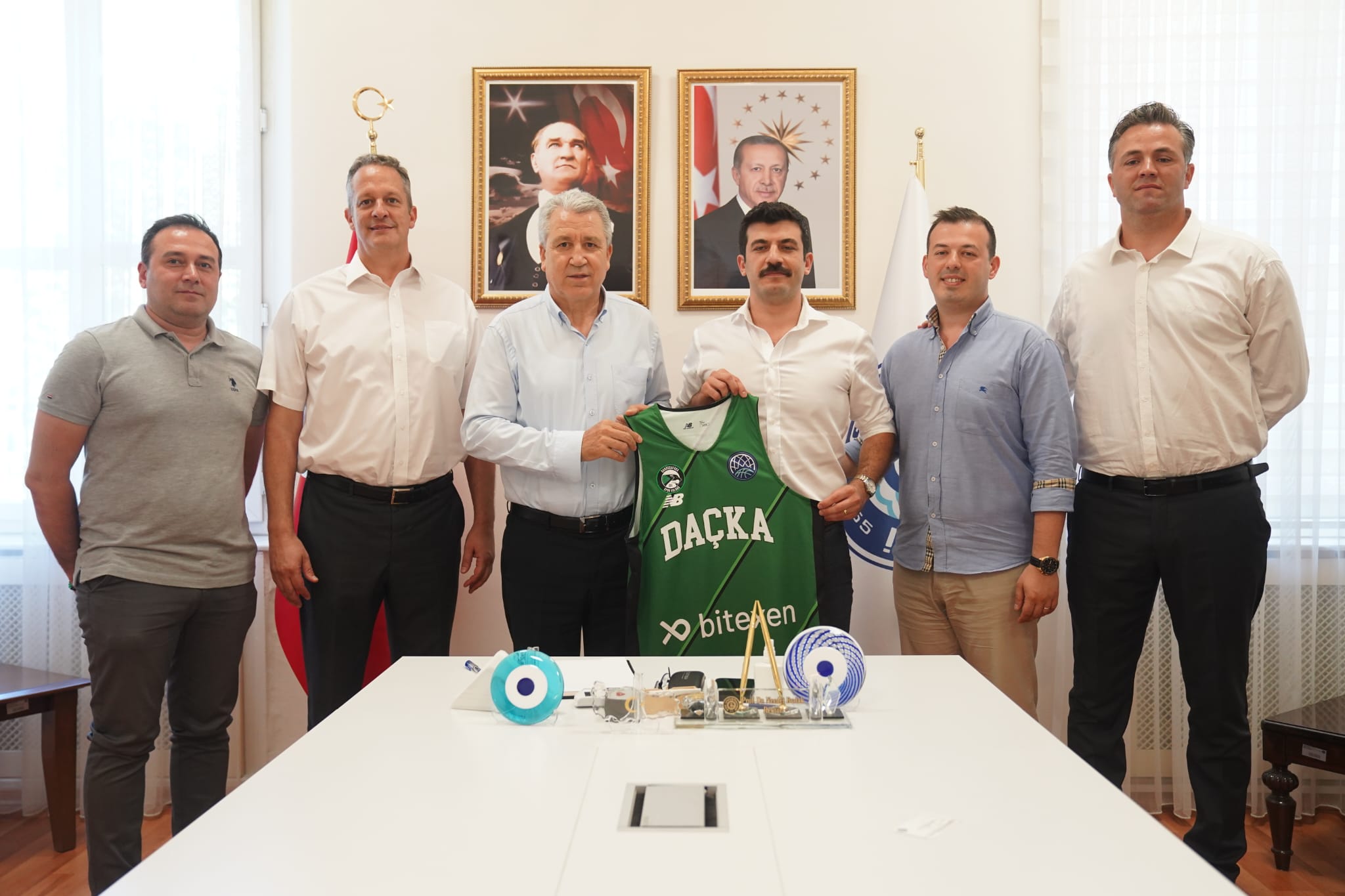 Ege  ve Darüşşafaka nitelikli basketbolcular yetiştirmek için kolları sıvadı