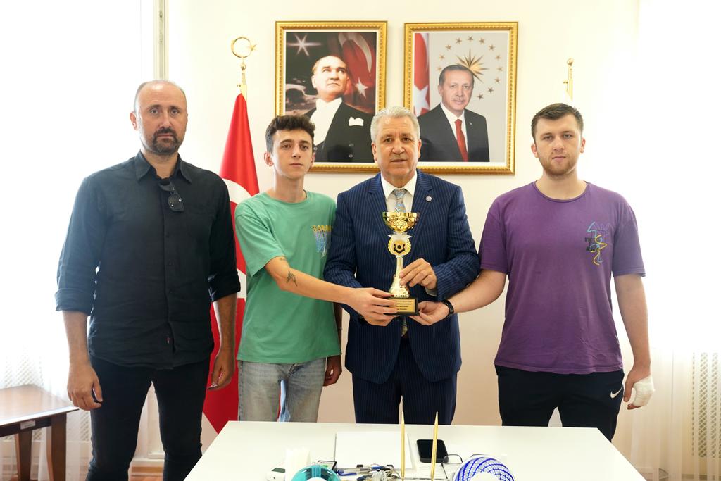 <strong>EÜ Valorant Takımı Türkiye Şampiyonu</strong>