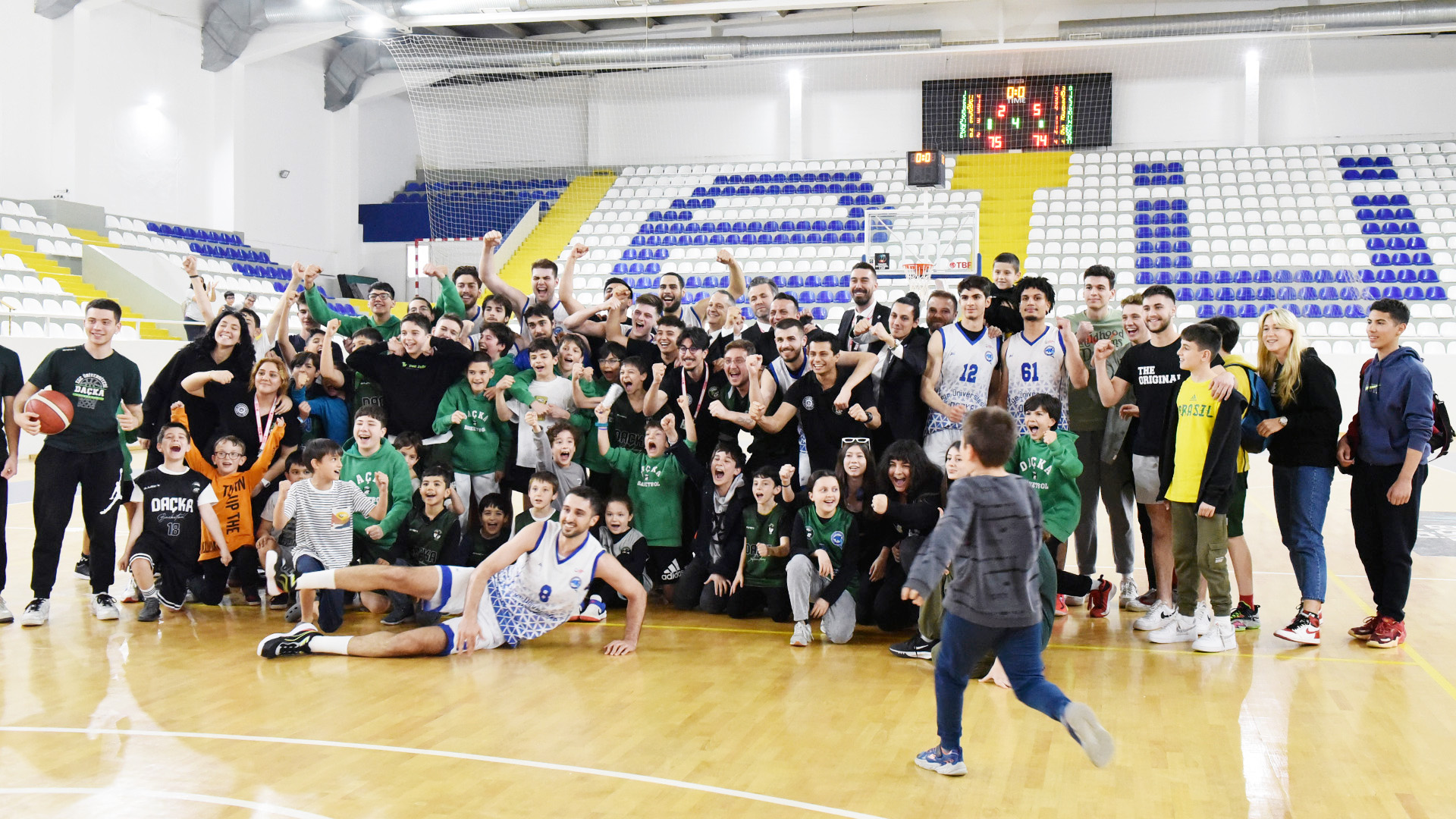 <strong>Ege Üniversitesi Daçka,</strong><strong>&nbsp;</strong><strong>Mersin Aykanat Spor’u 75-74 mağlup etti</strong>
