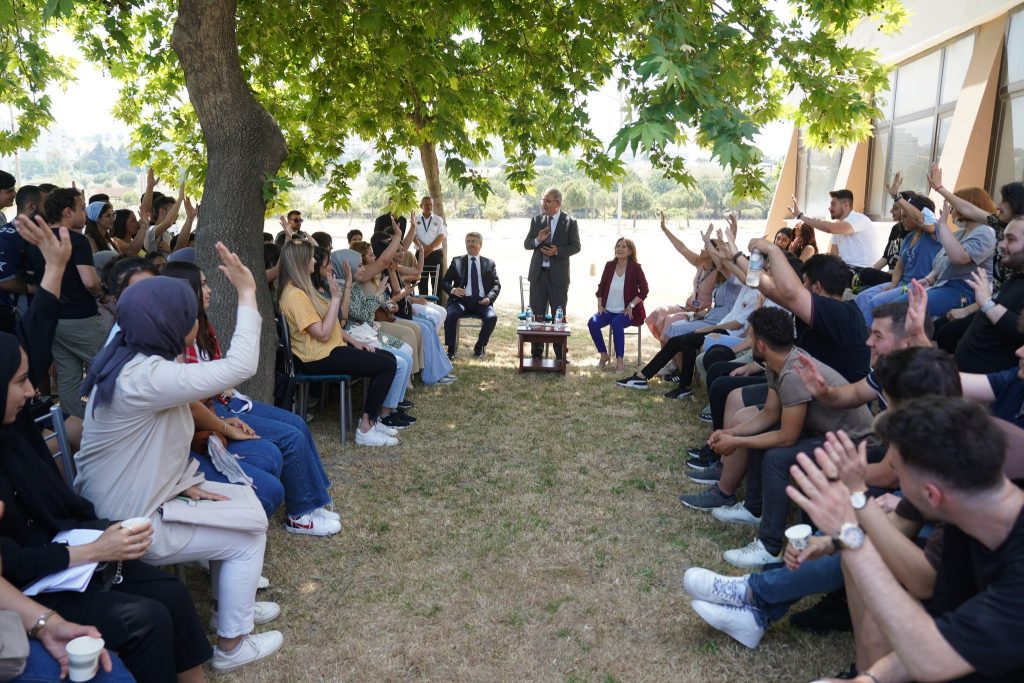 <strong>EÜ Aliağa MYO’ya 1200 metrekarelik spor alanı kazandırıldı</strong>