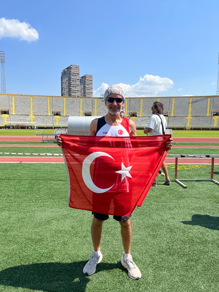 Egeli akademisyen Prof. Dr. Levent Ballice “32. Balkan Masterler Atletizm Şampiyonası”nda ikinci oldu