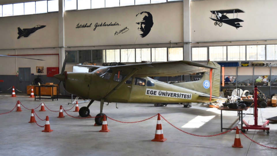 EÜ Havacılık Meslek Yüksekokulu yeni öğrencilerini bekliyor