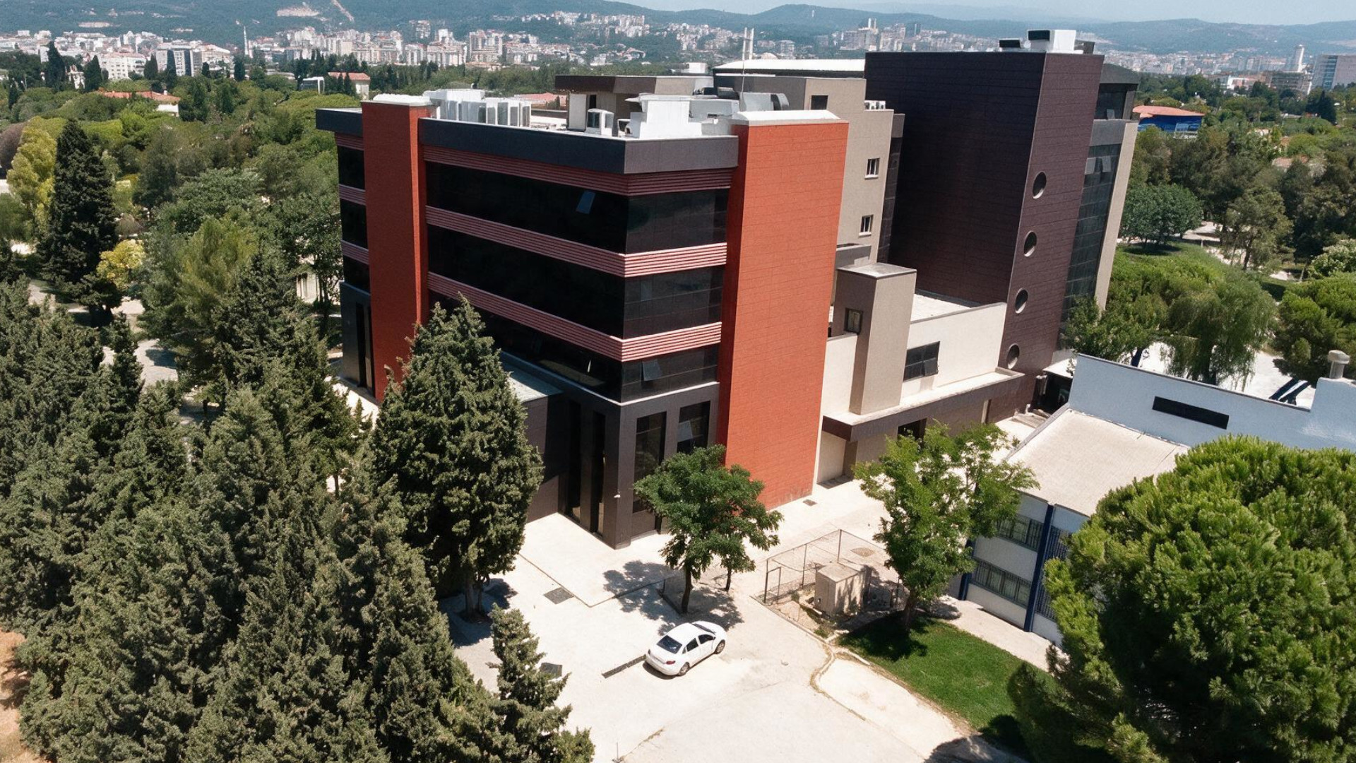 Türkiye’nin diş hekimleri burada yetişiyor