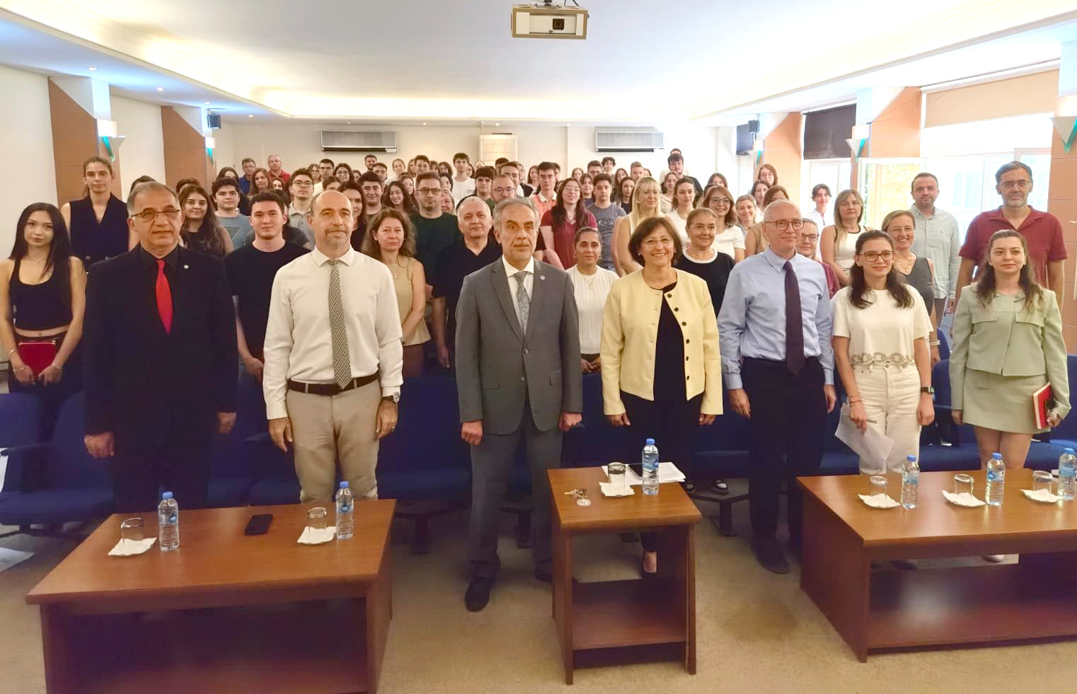 Yeni akademik dönem açılış dersi ile başladı