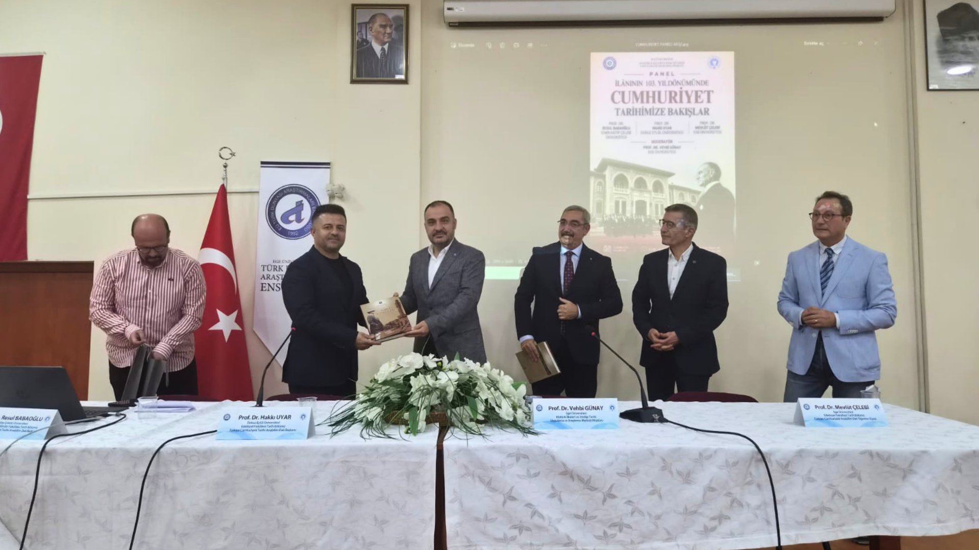 Cumhuriyetin ilanı ve kazanımları bilimsel perspektifle ele alındı